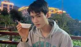 刘芮麟爆料杨幂的视频,揭秘娱乐圈幕后真相