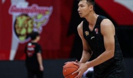 易建联爆料杜峰了吗视频,揭秘篮球圈背后故事