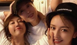 爆料鹿晗的狗仔恋情视频,狗仔偷拍视频揭秘甜蜜瞬间